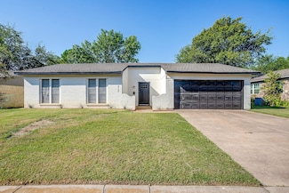 317 NW Suzanne Terrace, Burleson, TX 76028