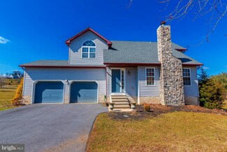 13 Homestead Dr, Leesport, PA 19533