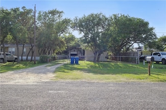213 S Fuqua St, Rockport, TX 78382