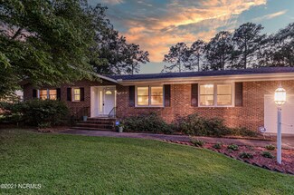202 Lee St, Greenville, NC 27858