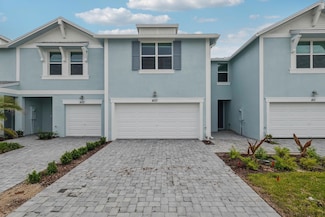 407 Salisbury Cir, Fort Pierce, FL 34982