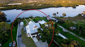 2111 51st Blvd E, Bradenton, FL 34208