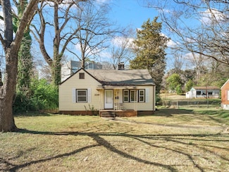 2046 Revolution Park Dr, Charlotte, NC 28208