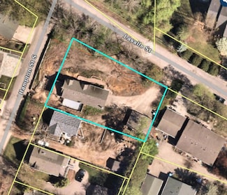 1202 La Salle St, Wayzata, MN 55391