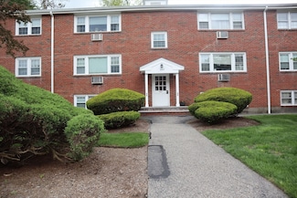 222 School St Unit 5, Walpole, MA 02081