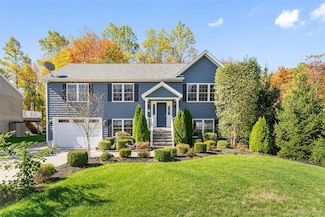 506 Westbrook Dr, Cortlandt Manor, NY 10567