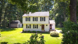 36 Upland Rd, Plympton, MA 02367