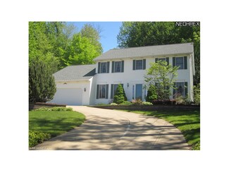 8932 Eagle Rd, Willoughby, OH 44094