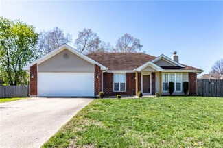1002 Chelsea Ct, Warrensburg, MO 64093