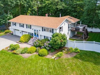 18 Hamilton Rd, Peabody, MA 01960