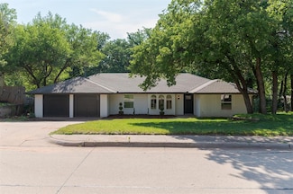 1112 Mary Lee Ln, Edmond, OK 73034