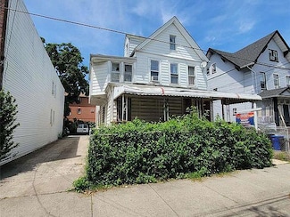 138-07 90th Ave, Jamaica, NY 11435
