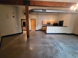 2502 Live Oak St Unit 113, Dallas, TX 75204