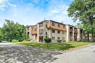 6 Greenbriar Dr Unit 110, North Reading, MA 01864