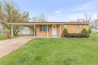 943 Judy Dr, Farmington, MO 63640