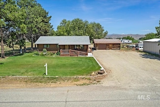 2974 Ua Ave, Emmett, ID 83617