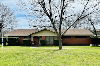 109 E Grady St, Blooming Grove, TX 76626