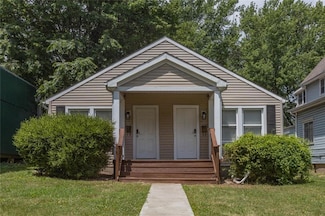 3802 Roanoke Rd, Kansas City, MO 64111
