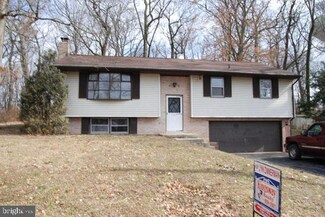 150 Dogwood Dr, Akron, PA 17501