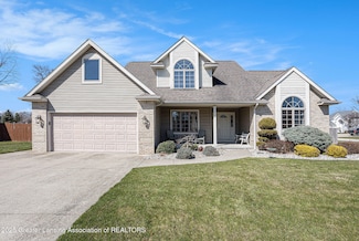587 E Braeburn Dr, Saginaw, MI 48638