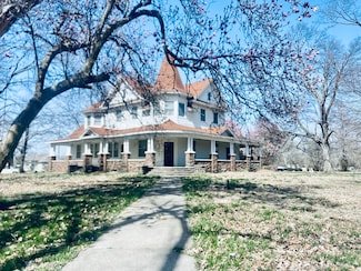 506 B St, Golden City, MO 64748