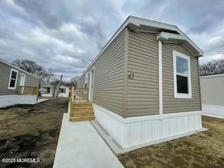 42 Randall Ave, Keansburg, NJ 07734