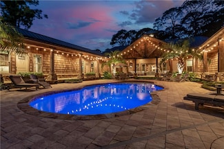 137 Fort Louis Ct, Dauphin Island, AL 36528