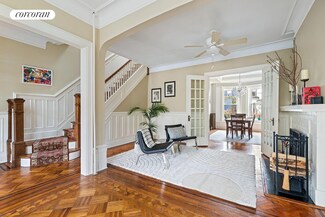 434 74th St, Brooklyn, NY 11209