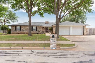 1618 Ridgemont Dr, Wichita Falls, TX 76309