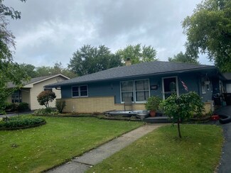 4714 Mohawk Rd, Rockford, IL 61107