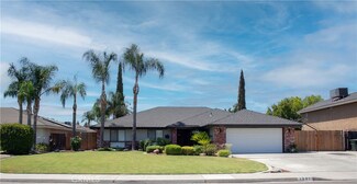 1301 Charterten Ave, Bakersfield, CA 93307