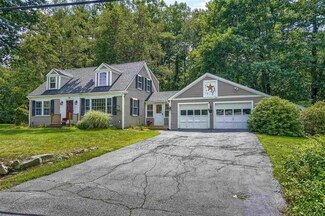 41 Piscassic Rd, Newfields, NH 03856