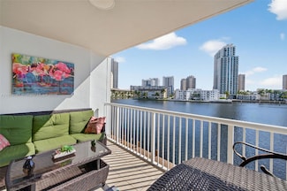 121 Golden Isles Dr Unit 205, Hallandale Beach, FL 33009