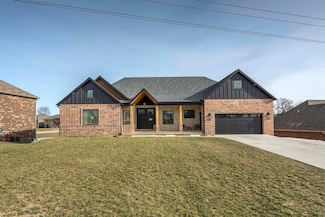 815 E Twin Maple Ct, Nixa, MO 65714