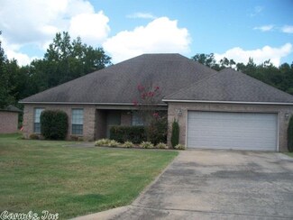 924 Elkhorn Ct, Jacksonville, AR 72076