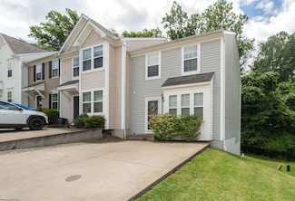 126 Auburn Dr, Morgantown, WV 26501