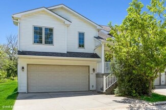 105 Early Moon Dr Unit 105, North Liberty, IA 52317