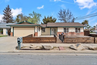 702 W Cortner St, Hanford, CA 93230