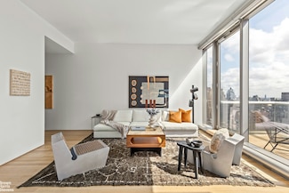 56 Leonard St Unit 21BE, New York, NY 10013