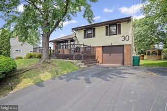 30 Judy Ln, Harrisburg, PA 17112