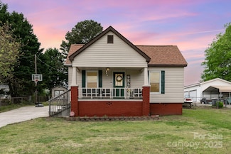 557 Hunter Ave, Kannapolis, NC 28083