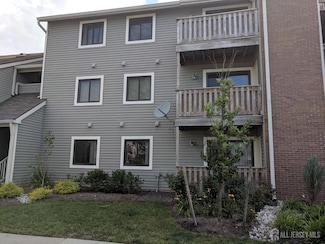 4805 Ravens Crest Dr, Plainsboro, NJ 08536