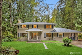5200 NE Forest Glade Ln, Bainbridge Island, WA 98110