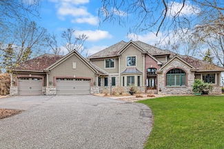 5315 Hodgson Rd, Saint Paul, MN 55126