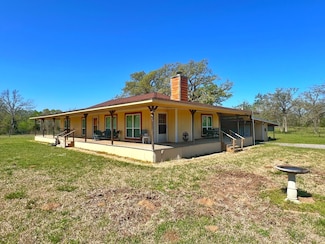 7718 Cr 142, Leona, TX 75850
