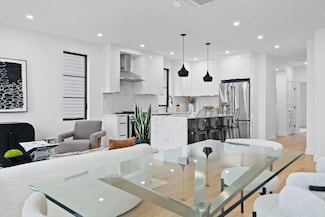 22 White St Unit 2, Cambridge, MA 02140