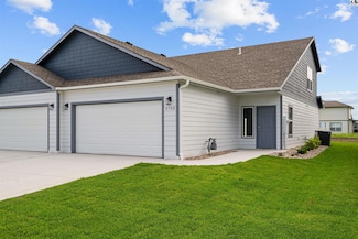 2752 Amelia, Salina, KS 67401