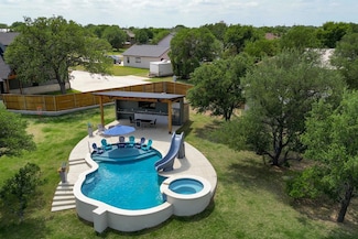 214 Stonehenge Way, Marble Falls, TX 78654