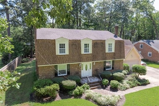 624 Piney Point Rd, Virginia Beach, VA 23452