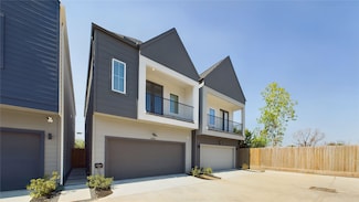 3019 Jensen Springs Ln, Houston, TX 77026
